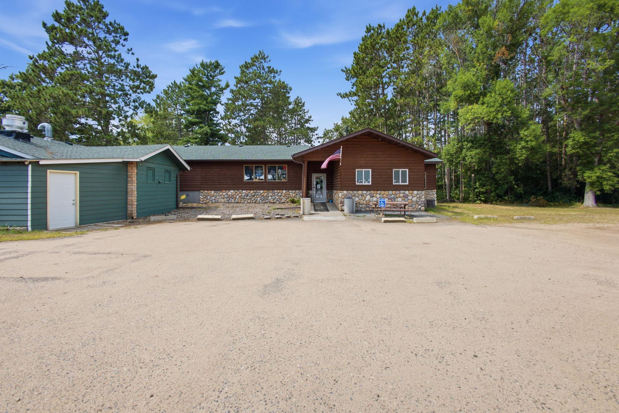 25-web-or-mls-24787-clam-lake-dr.jpg