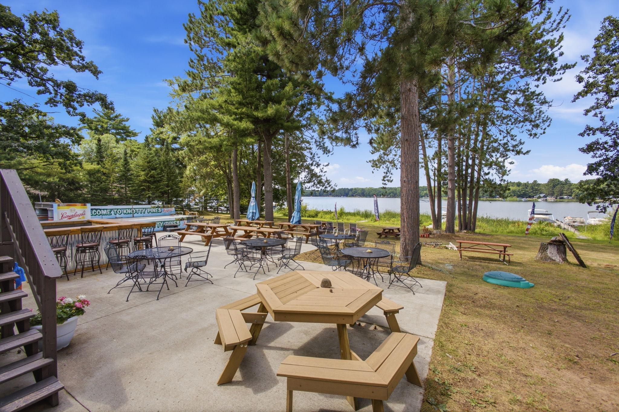 33-web-or-mls-24787-clam-lake-dr.jpg