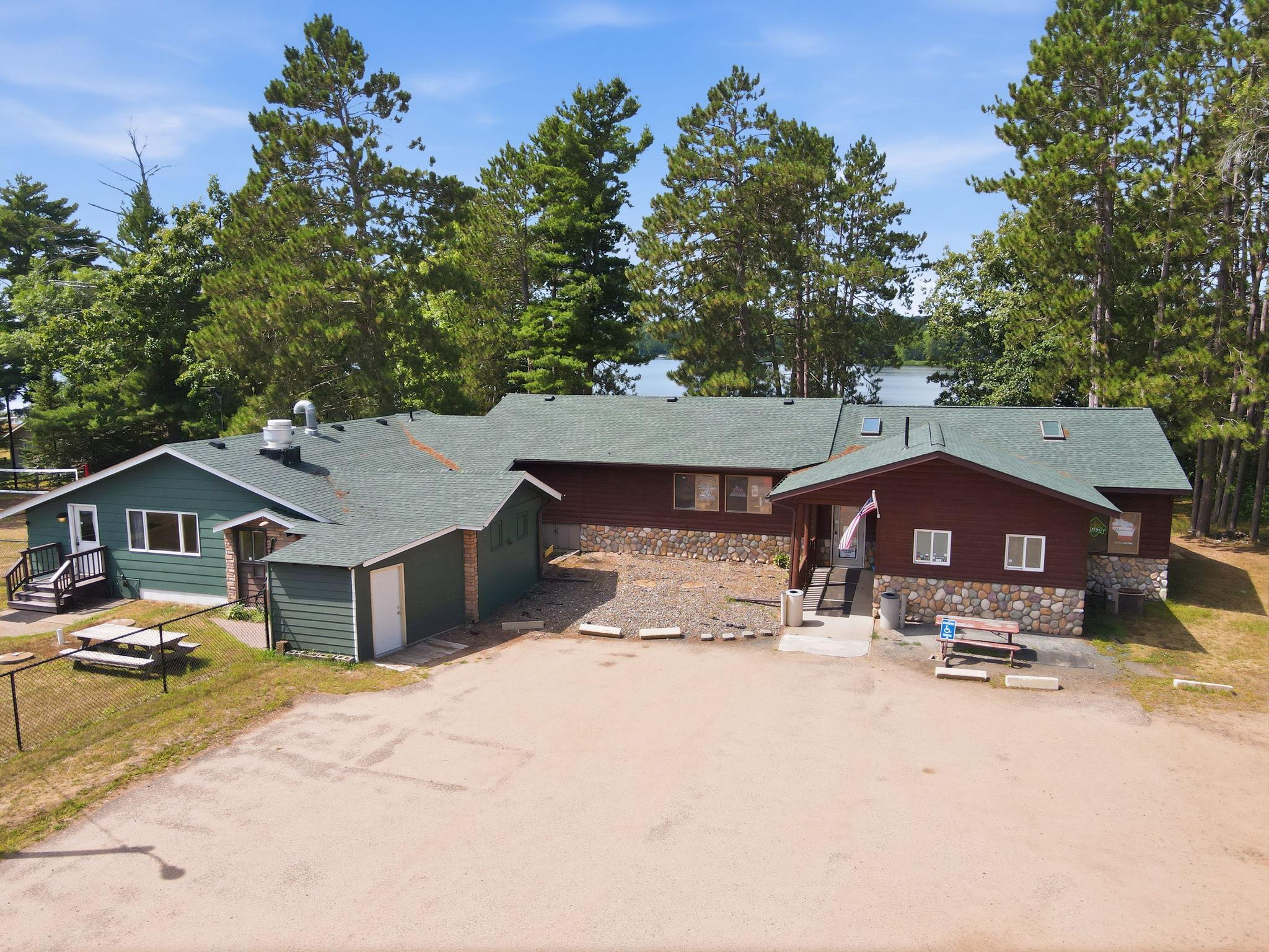 62-web-or-mls-24787-clam-lake-dr.jpg