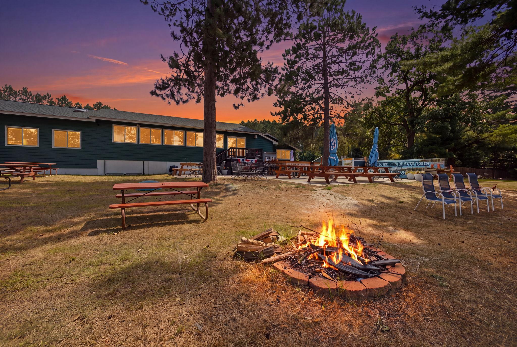 35-web-or-mls-24787-clam-lake-dr.jpg