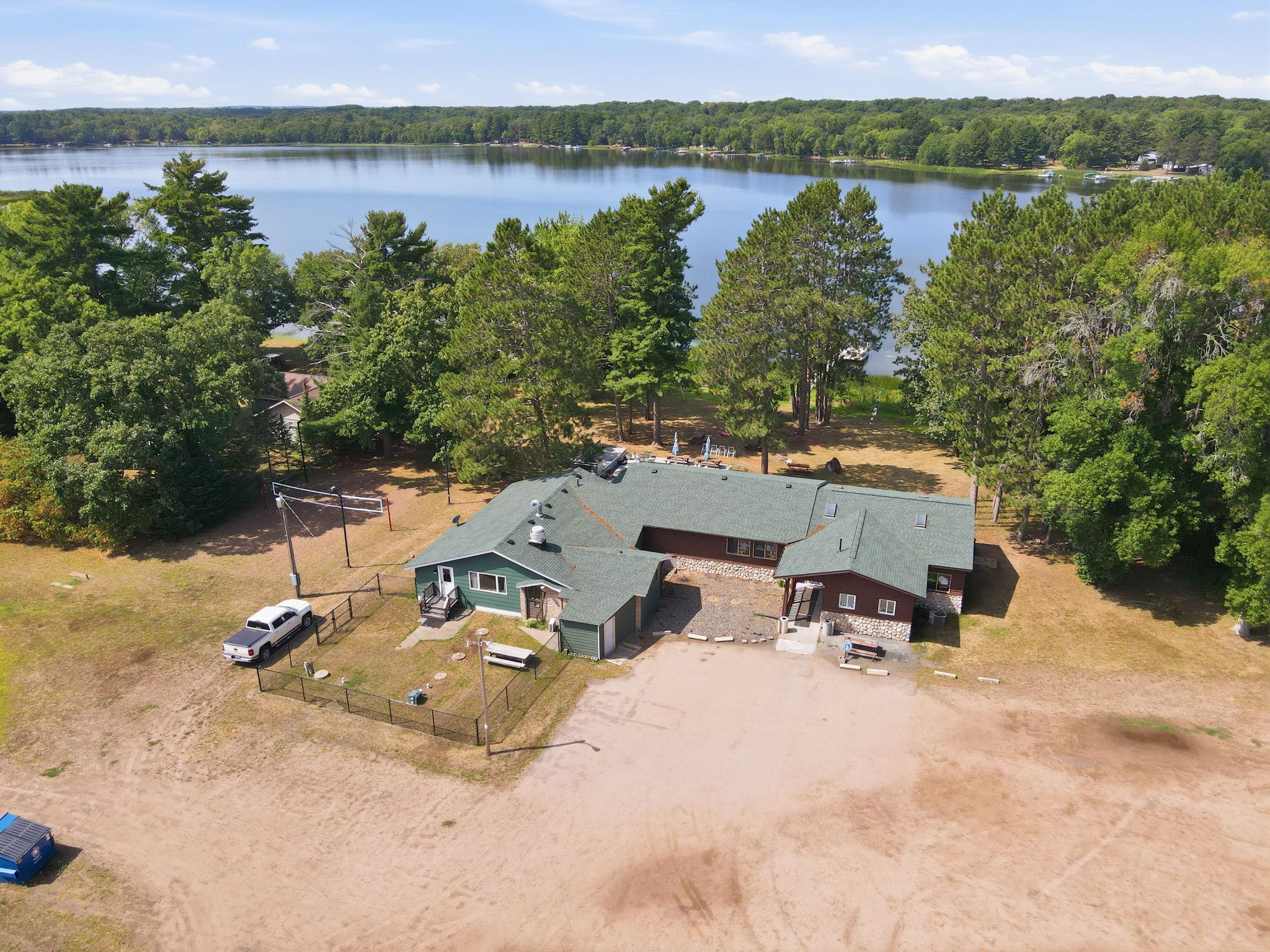40-web-or-mls-24787-clam-lake-dr.jpg