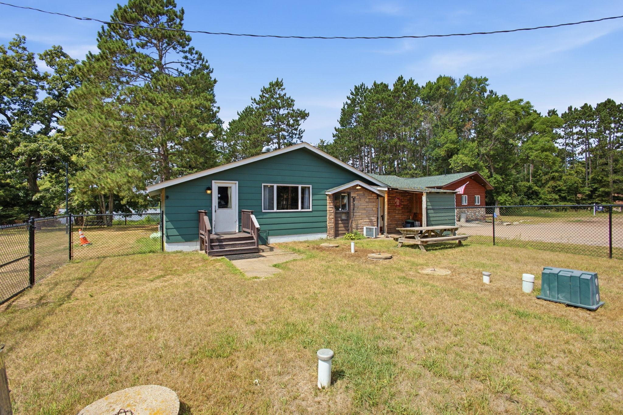 26-web-or-mls-24787-clam-lake-dr.jpg