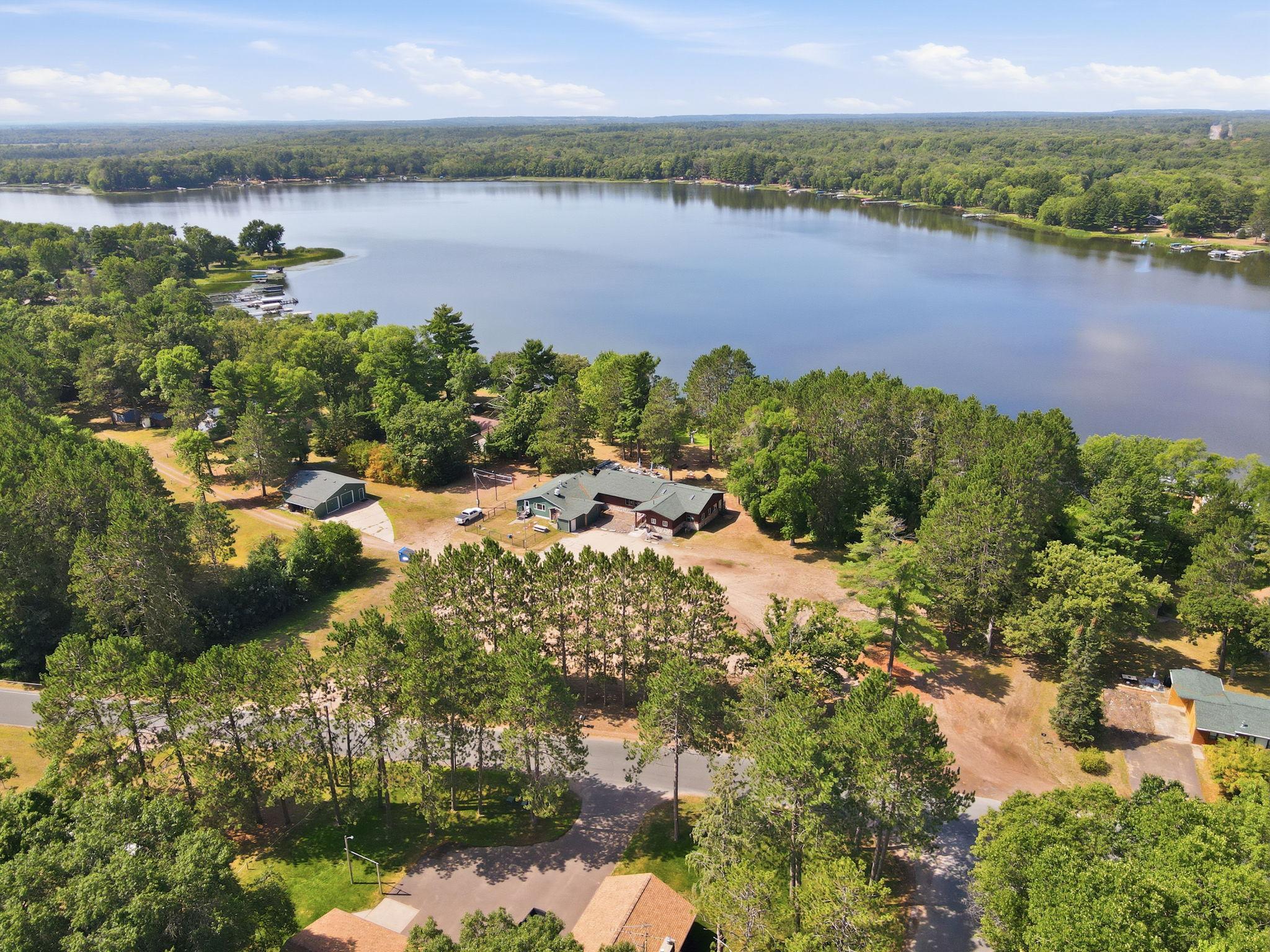 41-web-or-mls-24787-clam-lake-dr.jpg