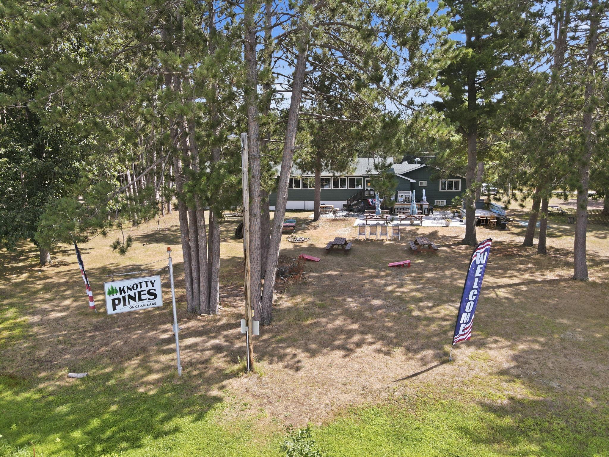 50-web-or-mls-24787-clam-lake-dr.jpg