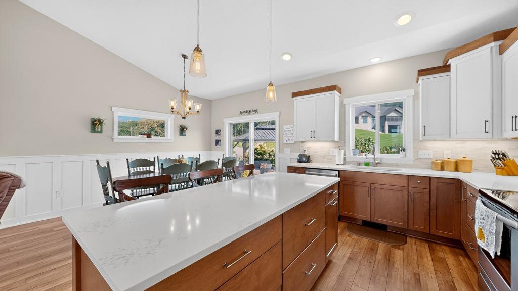 Kitchen/Dining