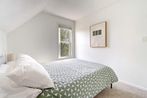 104 Linden St S Upper Level Bedroom #3.jpg