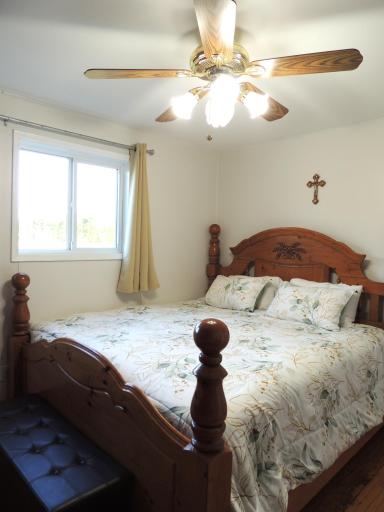 Bedroom 1.JPG