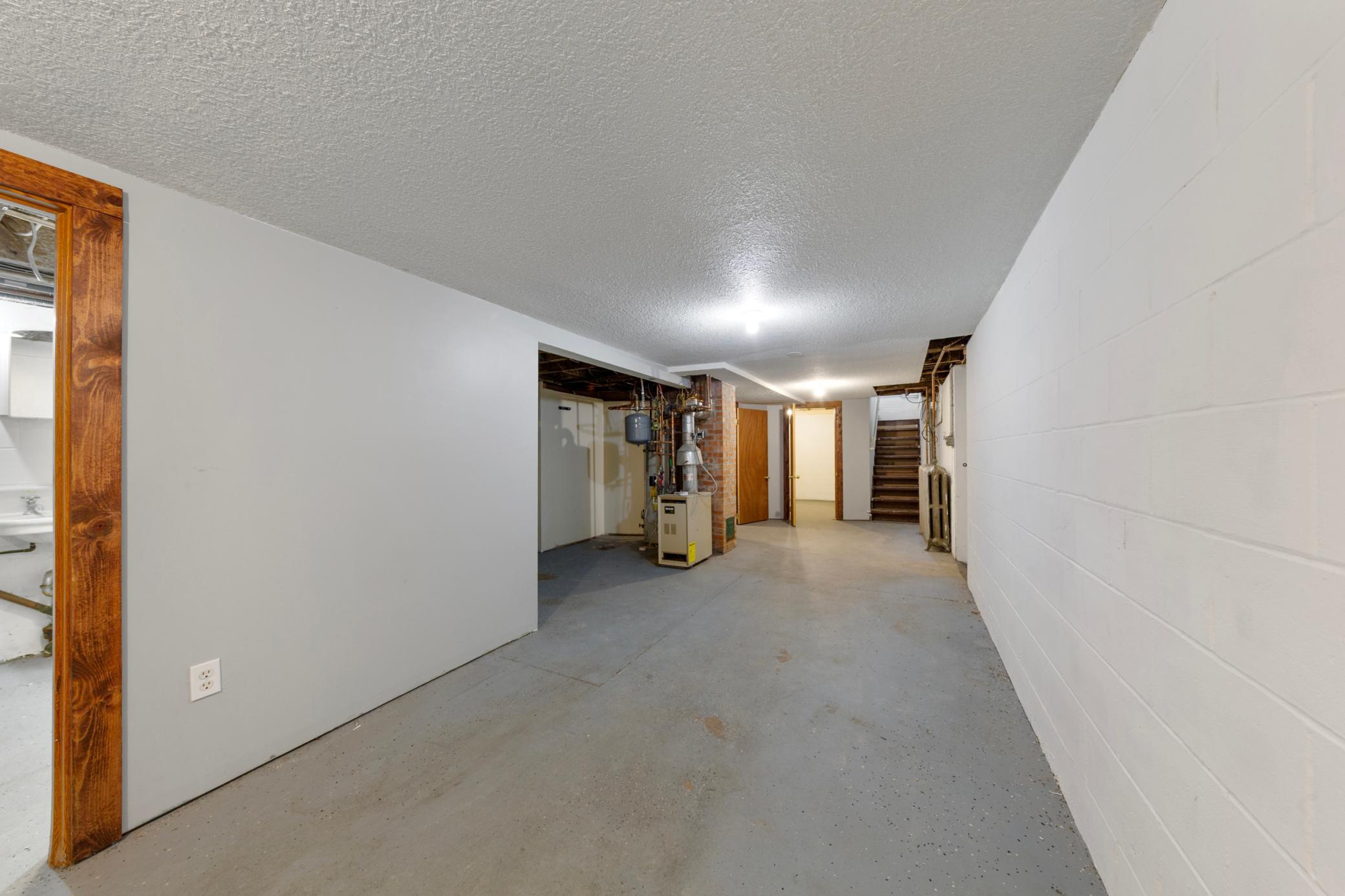 42_35 basement_lower.jpg