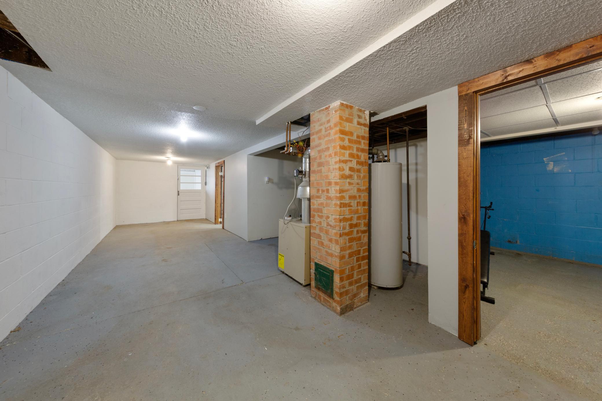 40_34 basement_lower.jpg