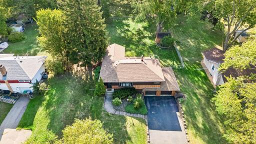 5073 Holiday Road, Minnetonka, MN 55345
