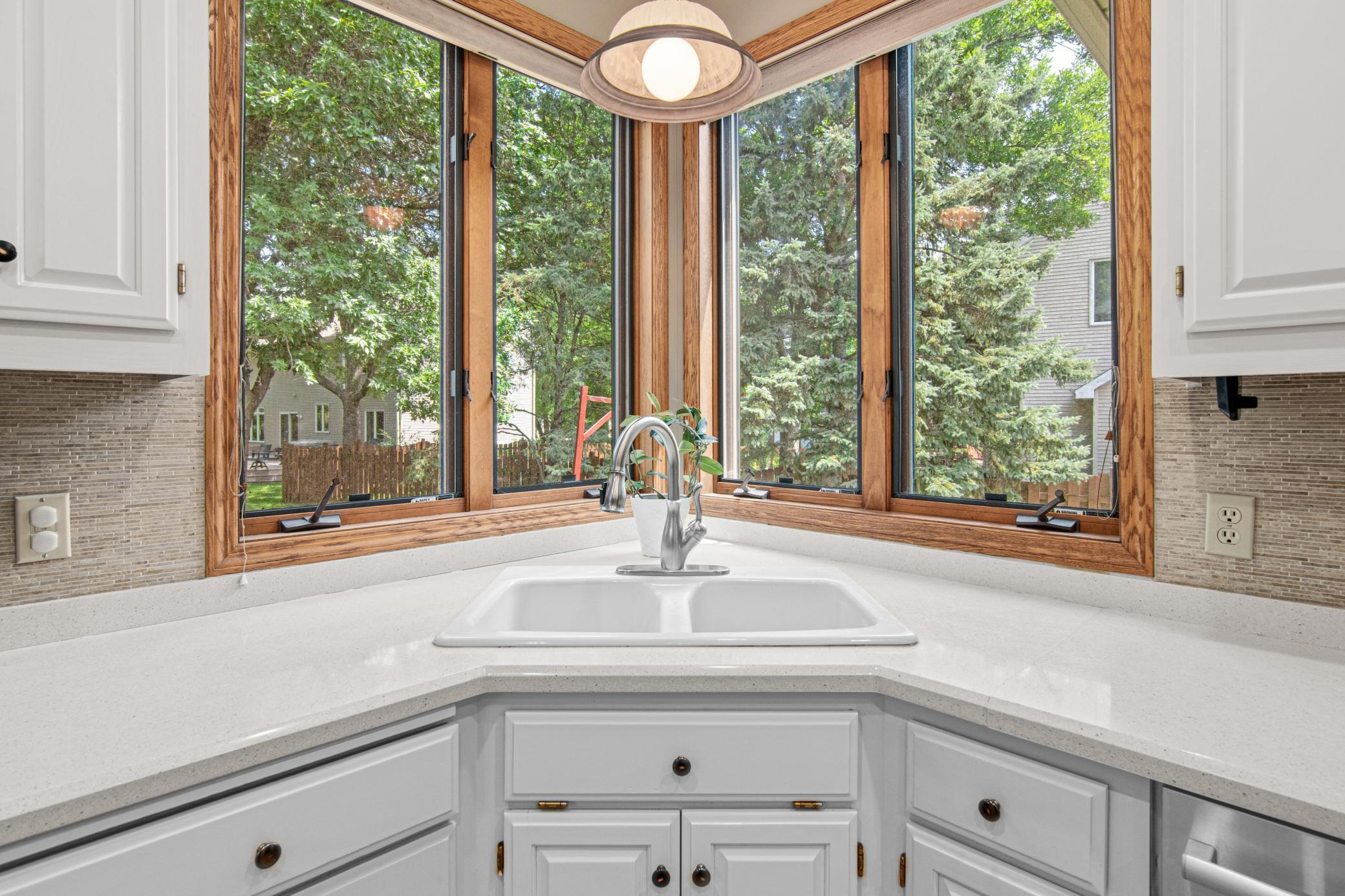 005_Kitchen Window.jpg