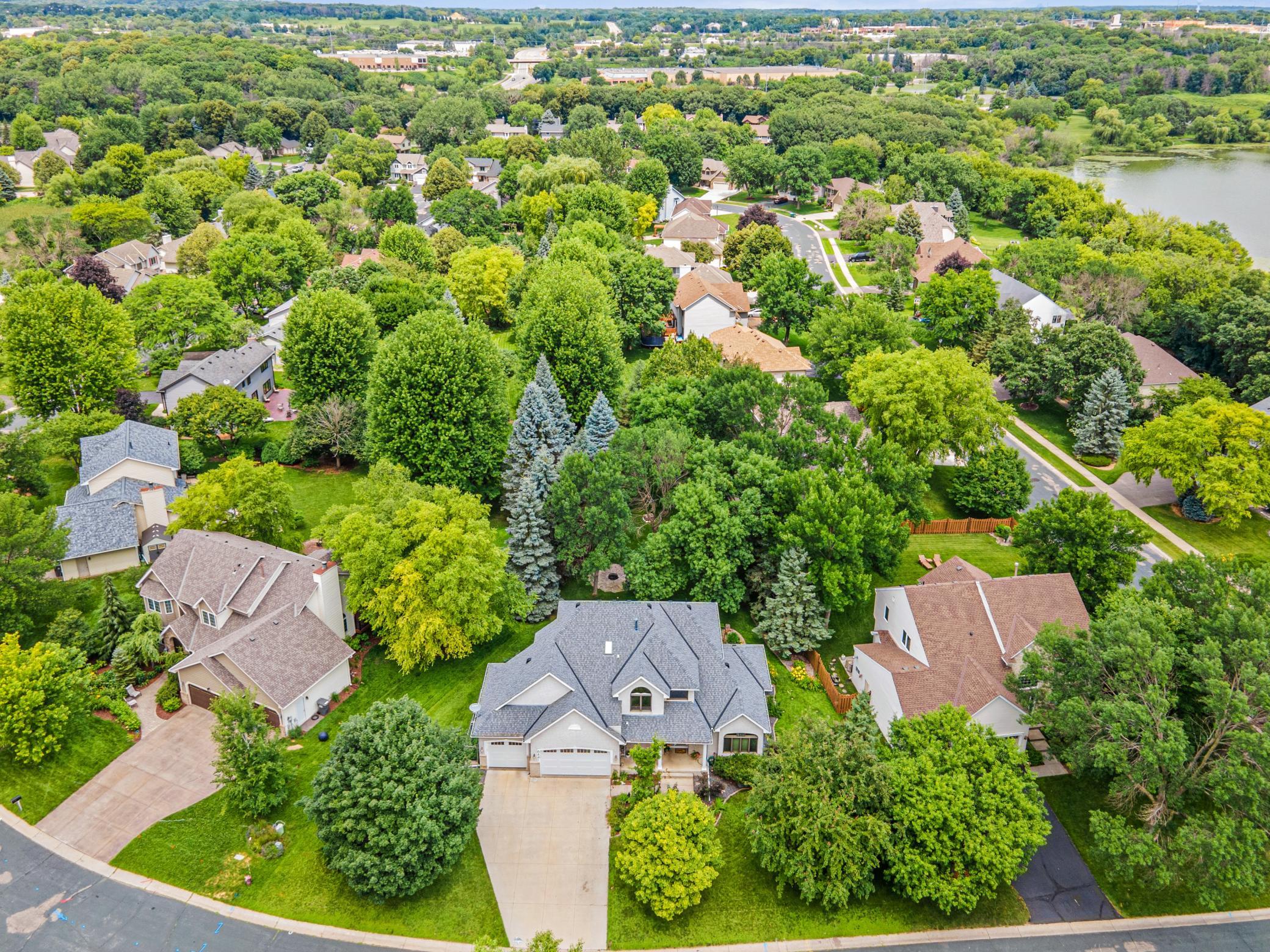 036_View of Neighborhood.jpg