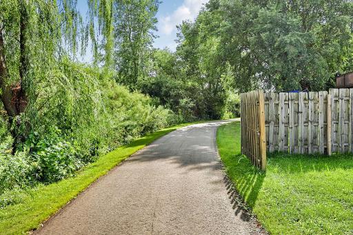 1292 Fieldstone Drive, Sauk Rapids, MN 56379