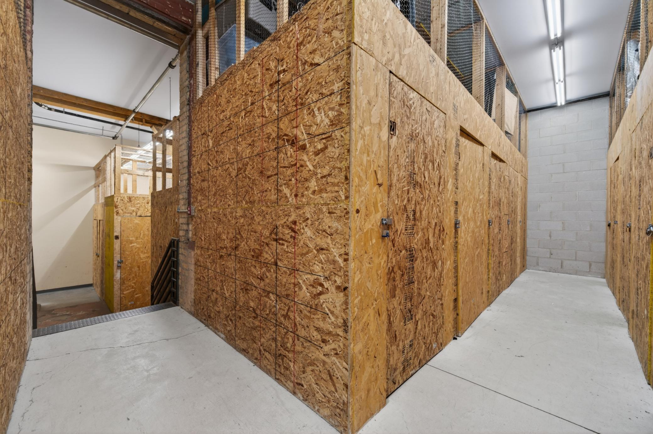 Storage room (next to mailboxes)