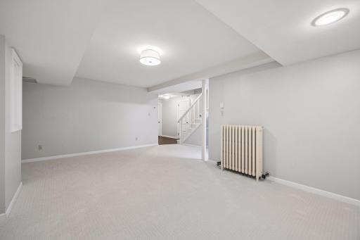 2817 Brookwood Terrace, Minneapolis, MN 55410