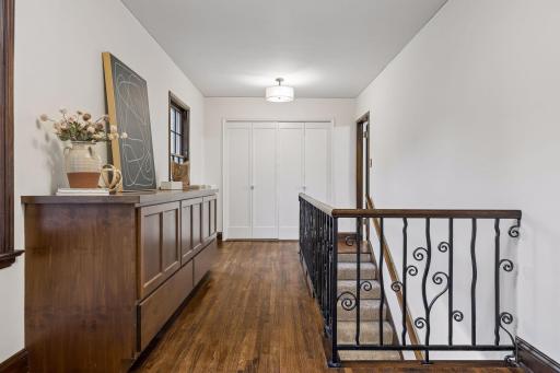 2817 Brookwood Terrace, Minneapolis, MN 55410