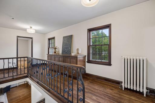 2817 Brookwood Terrace, Minneapolis, MN 55410