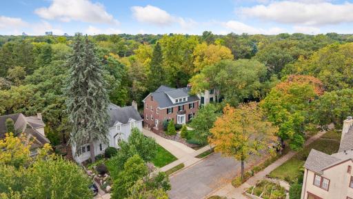2817 Brookwood Terrace, Minneapolis, MN 55410