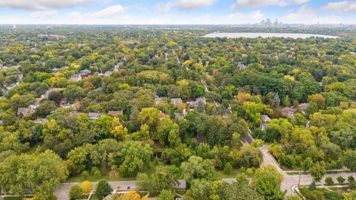 2817 Brookwood Terrace, Minneapolis, MN 55410
