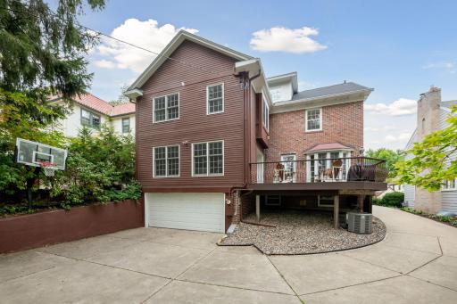 2817 Brookwood Terrace, Minneapolis, MN 55410