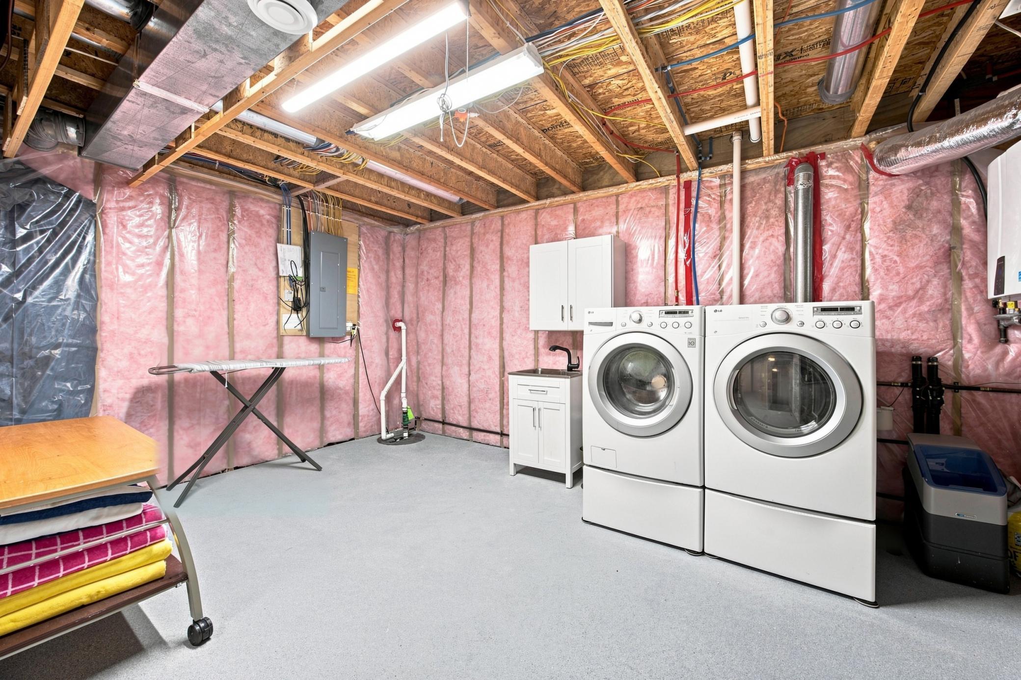 Laundry Room / Utility Room