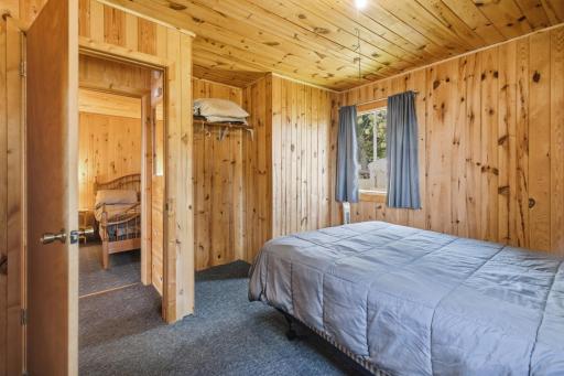 bedroom 1 in rental cabin