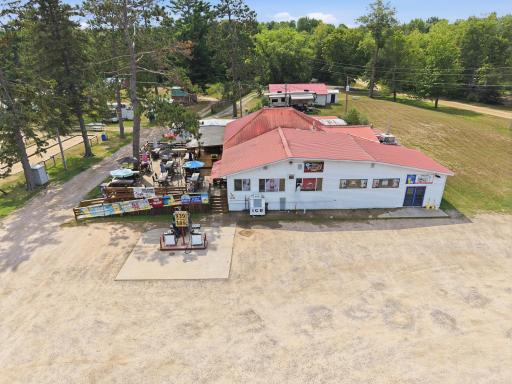 Round Lake Bar