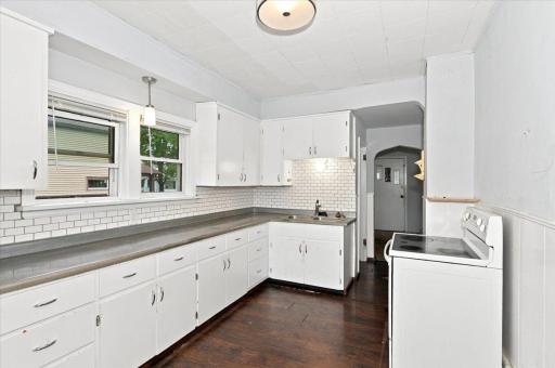 405 N 58th Avenue W, Duluth, MN 55807