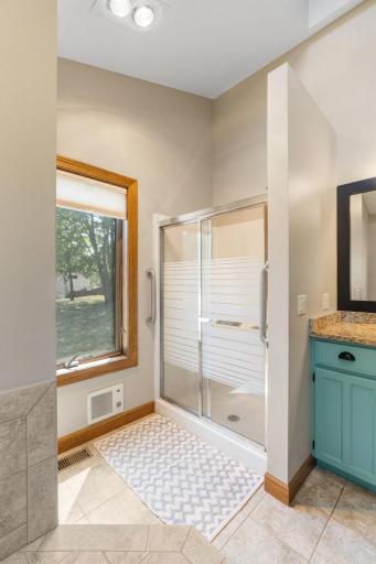 Separate shower stall