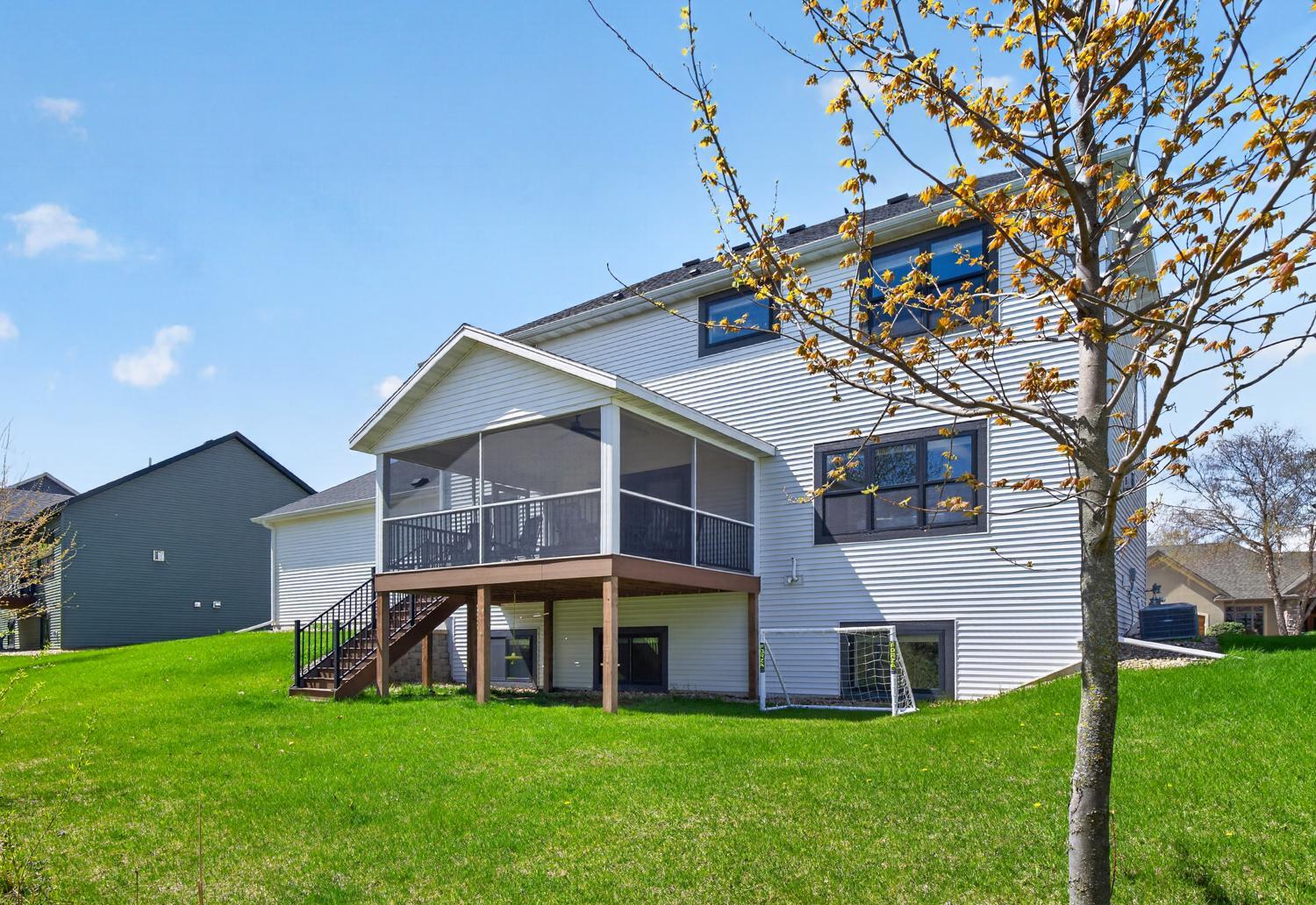 6 bed 4 bath home for sale in Somerby Golf Community 1702 Ancaster Dr NE Byron MN 55920