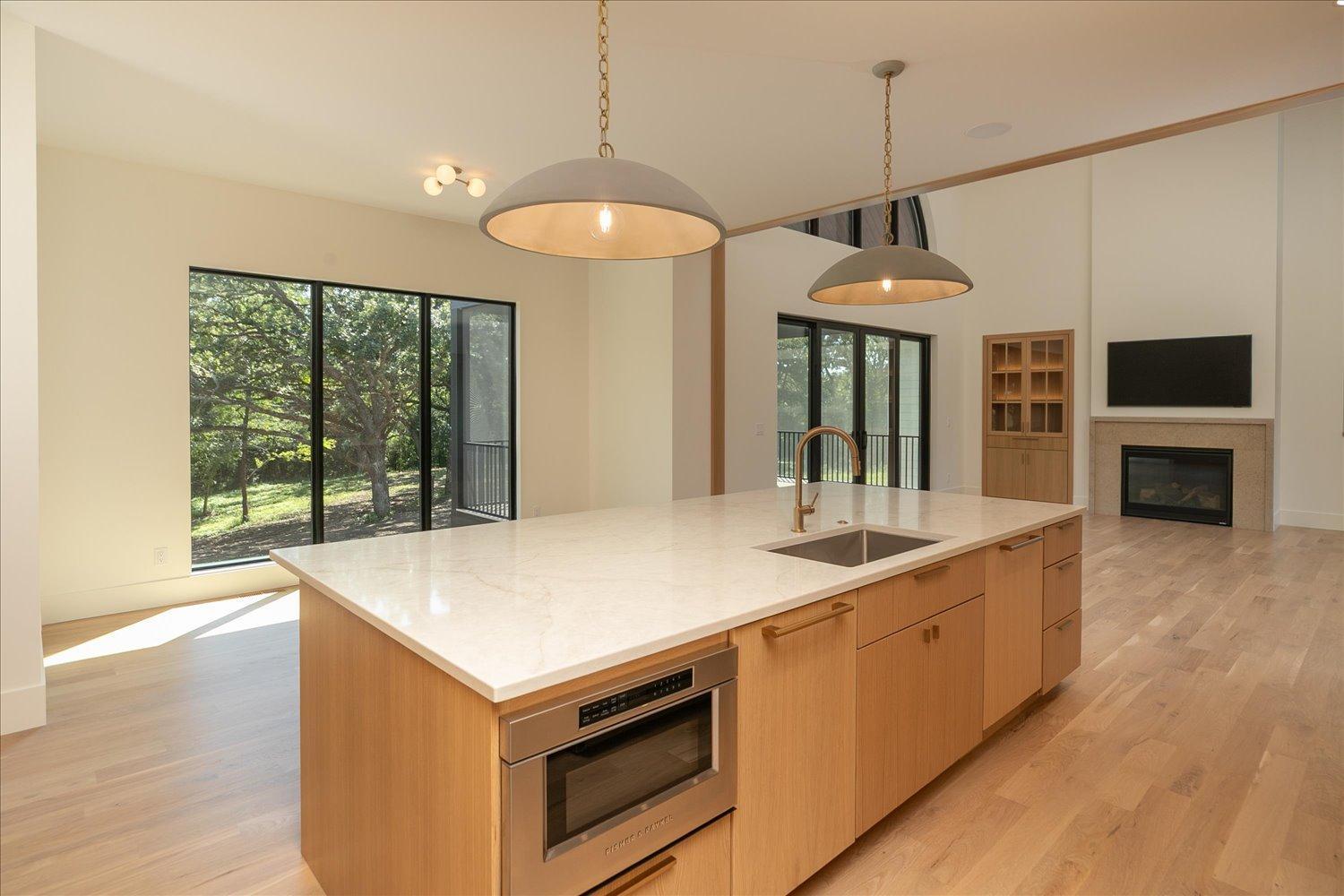 15-14-Kitchen.jpg