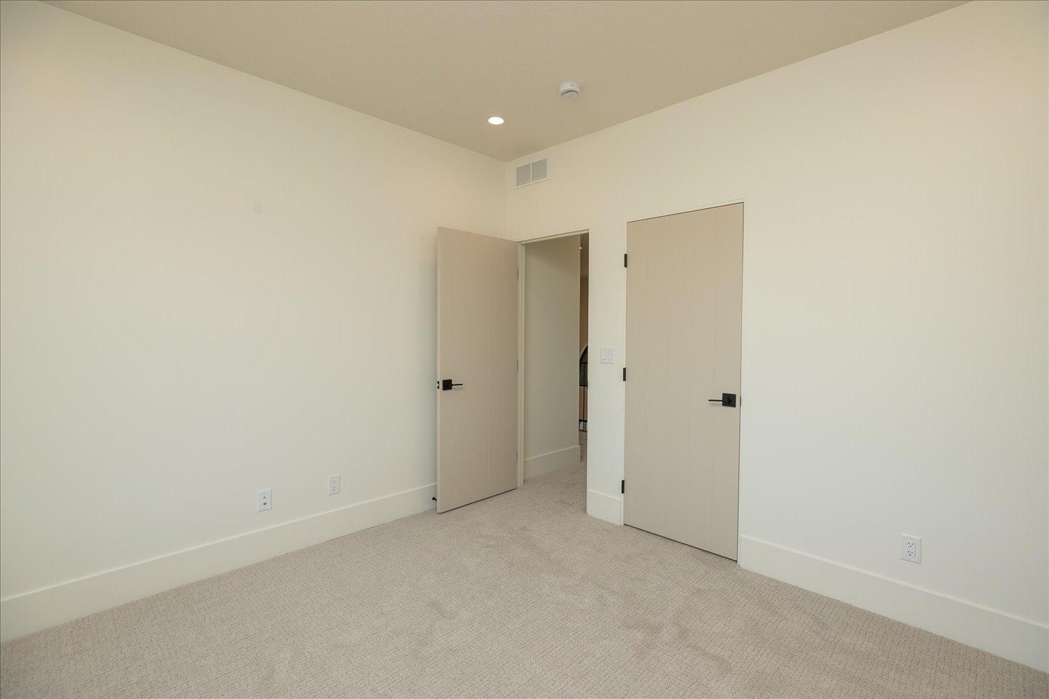 34-32-Bedroom.jpg
