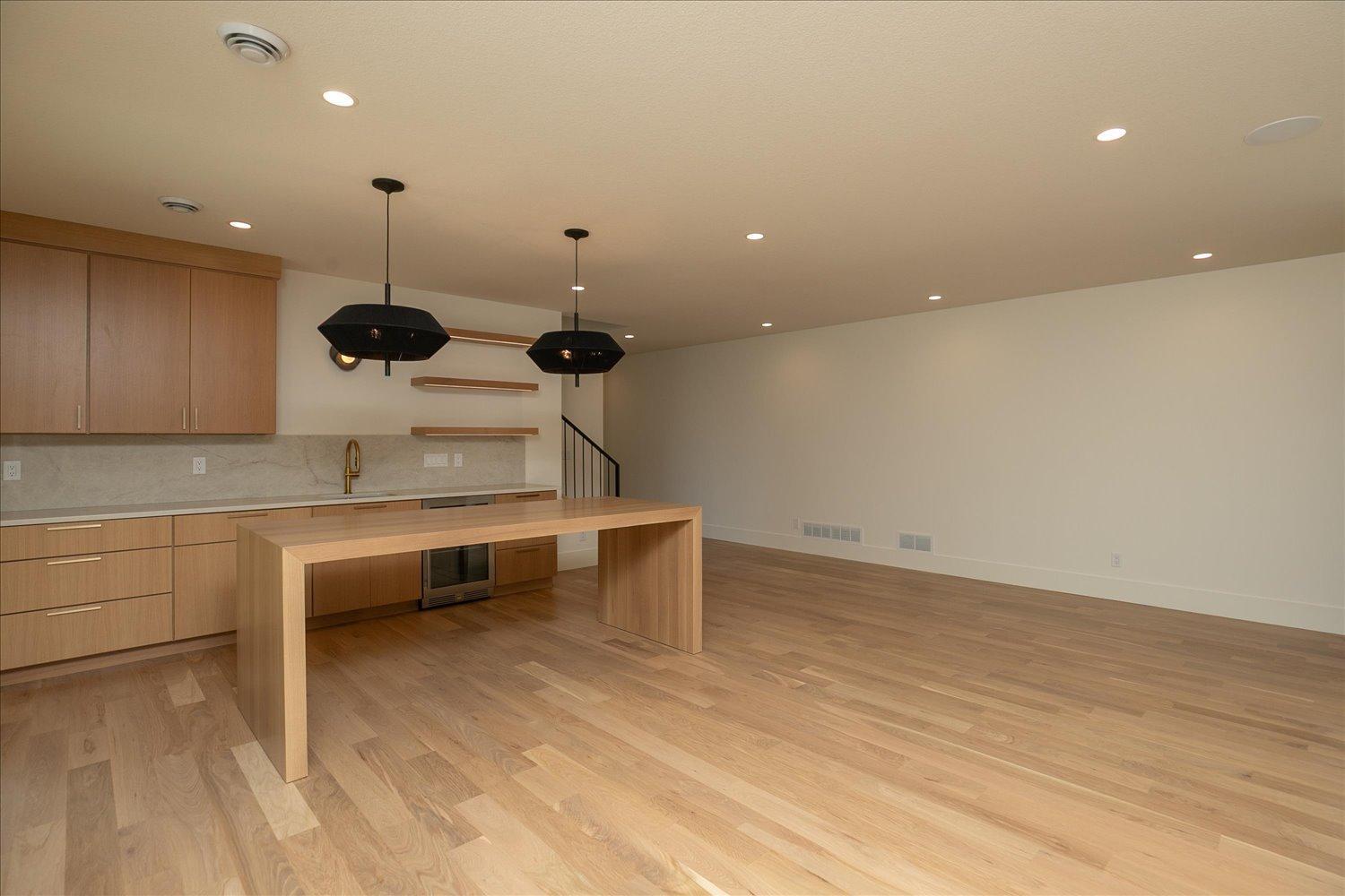 45-43-Family Room.jpg