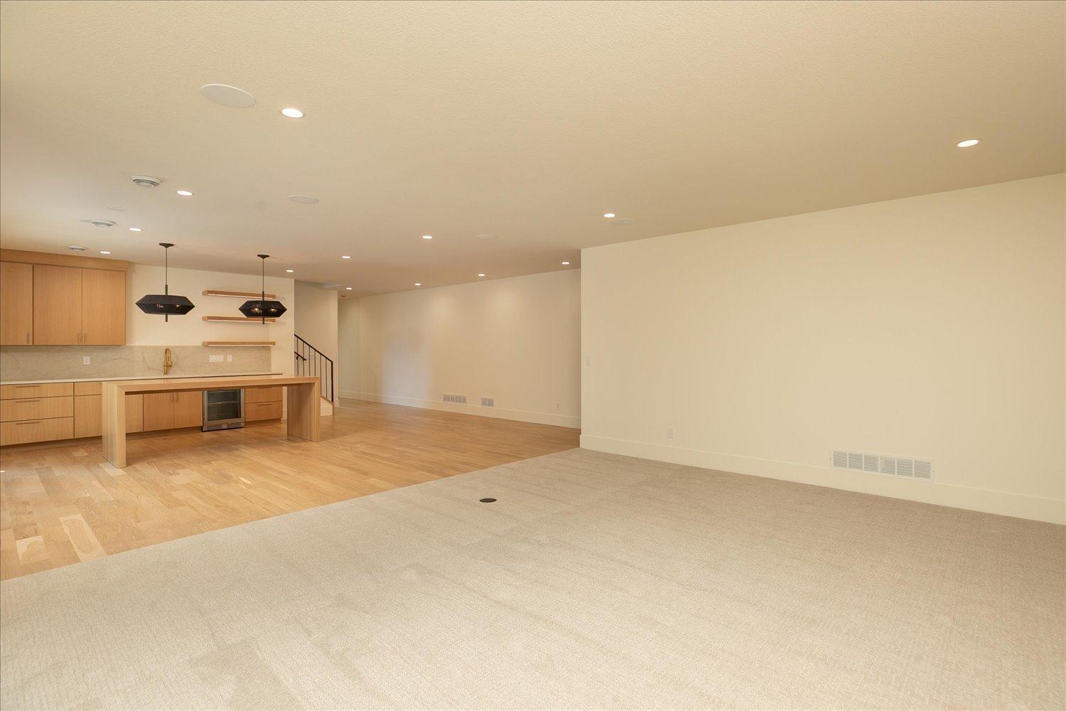 49-47-Family Room.jpg