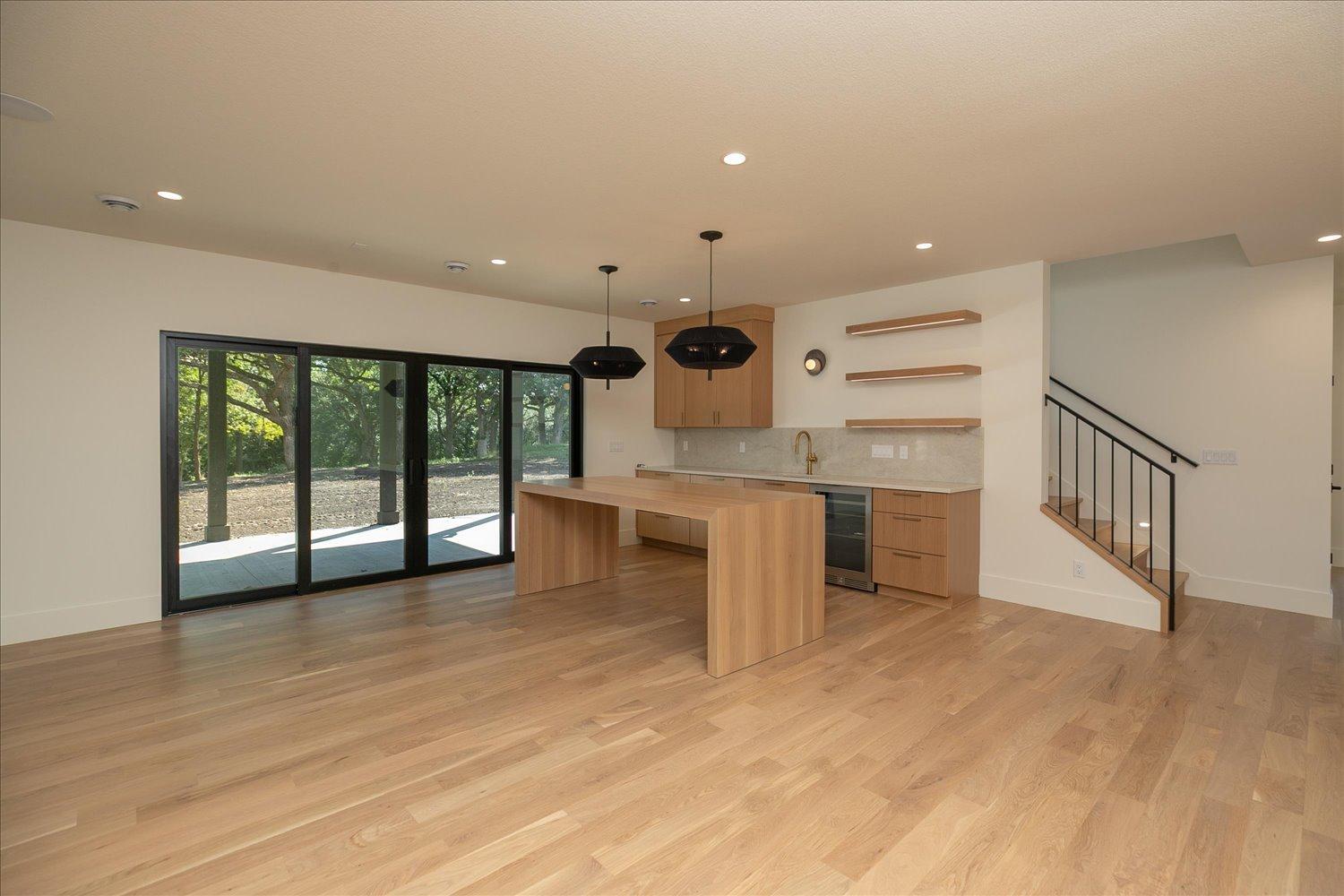 44-42-Family Room.jpg