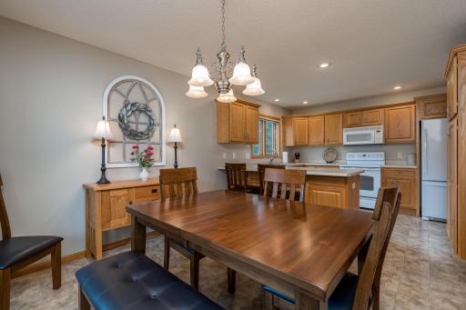 5-web-or-mls-129-cameo-ln.jpg