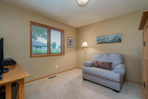 21-web-or-mls-129-cameo-ln.jpg