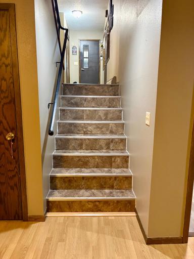 steps to lower Level