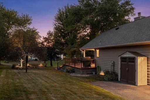 1736 White Oak Drive, Chaska, MN 55318