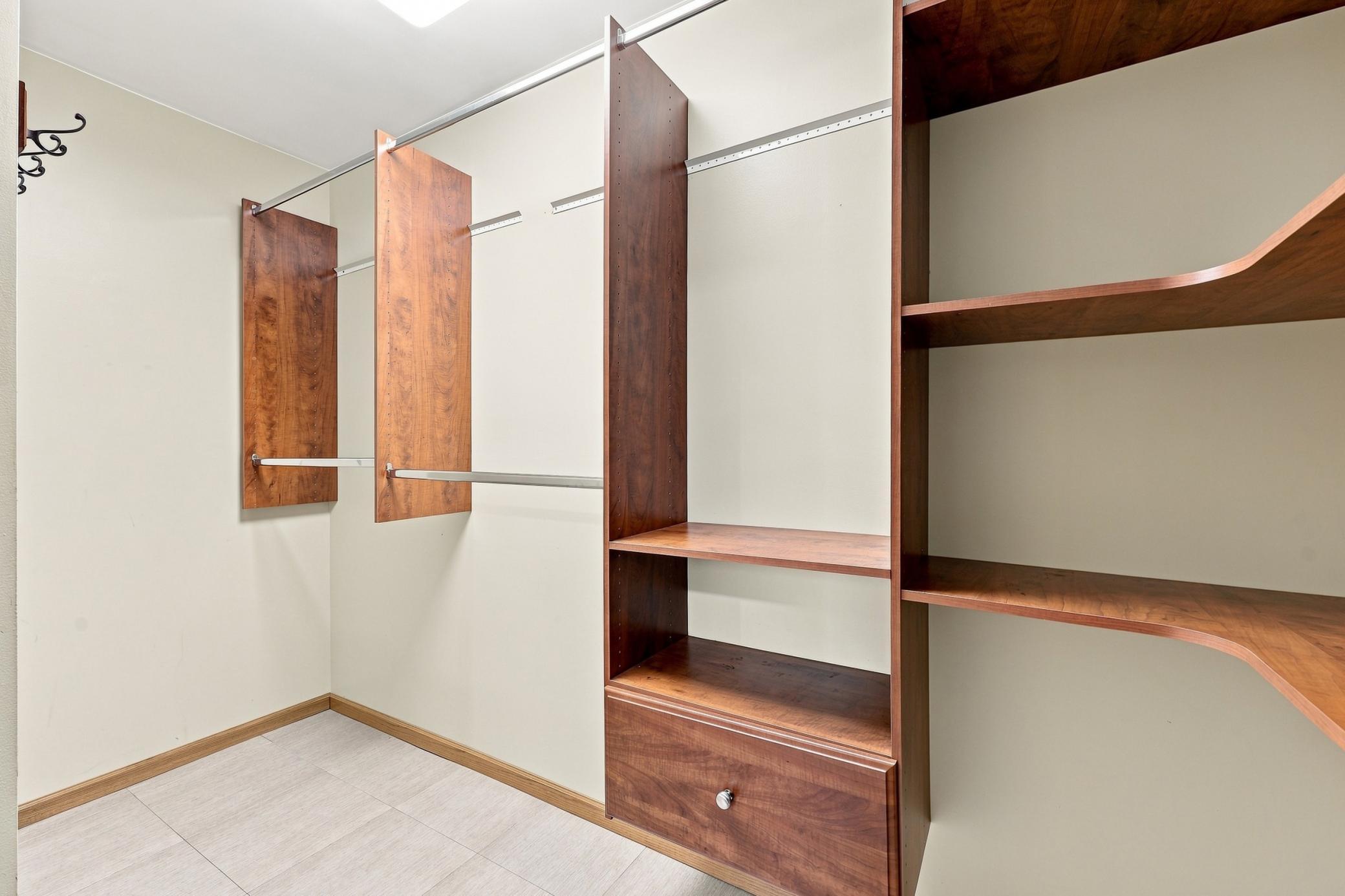 Walk in Closet