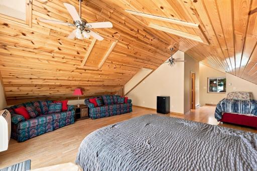 1082 W Lake Drive, Detroit Lakes, MN 56501