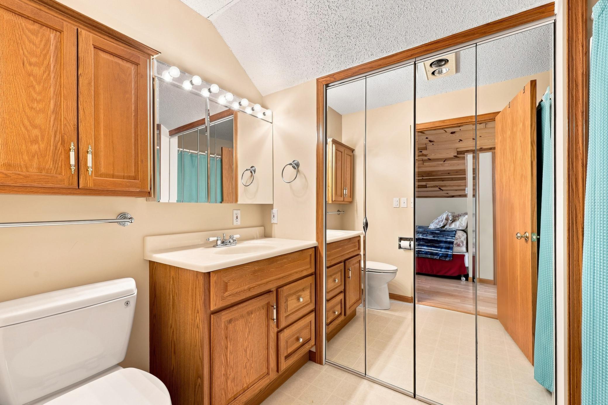 Bedroom 3 bathroom