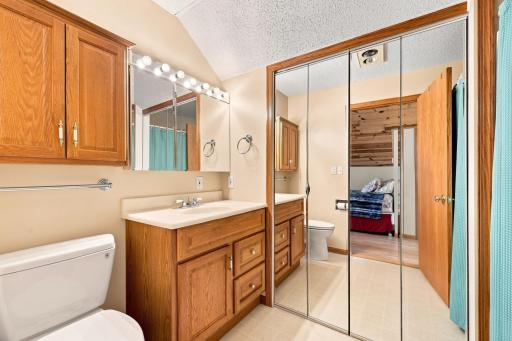 1082 W Lake Drive, Detroit Lakes, MN 56501