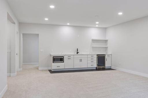 Lower Level Wet Bar