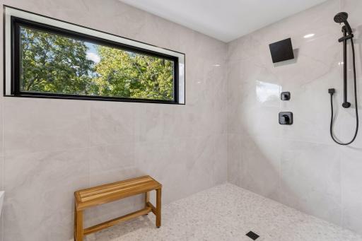 Huge Zero Entry Wet Room!
