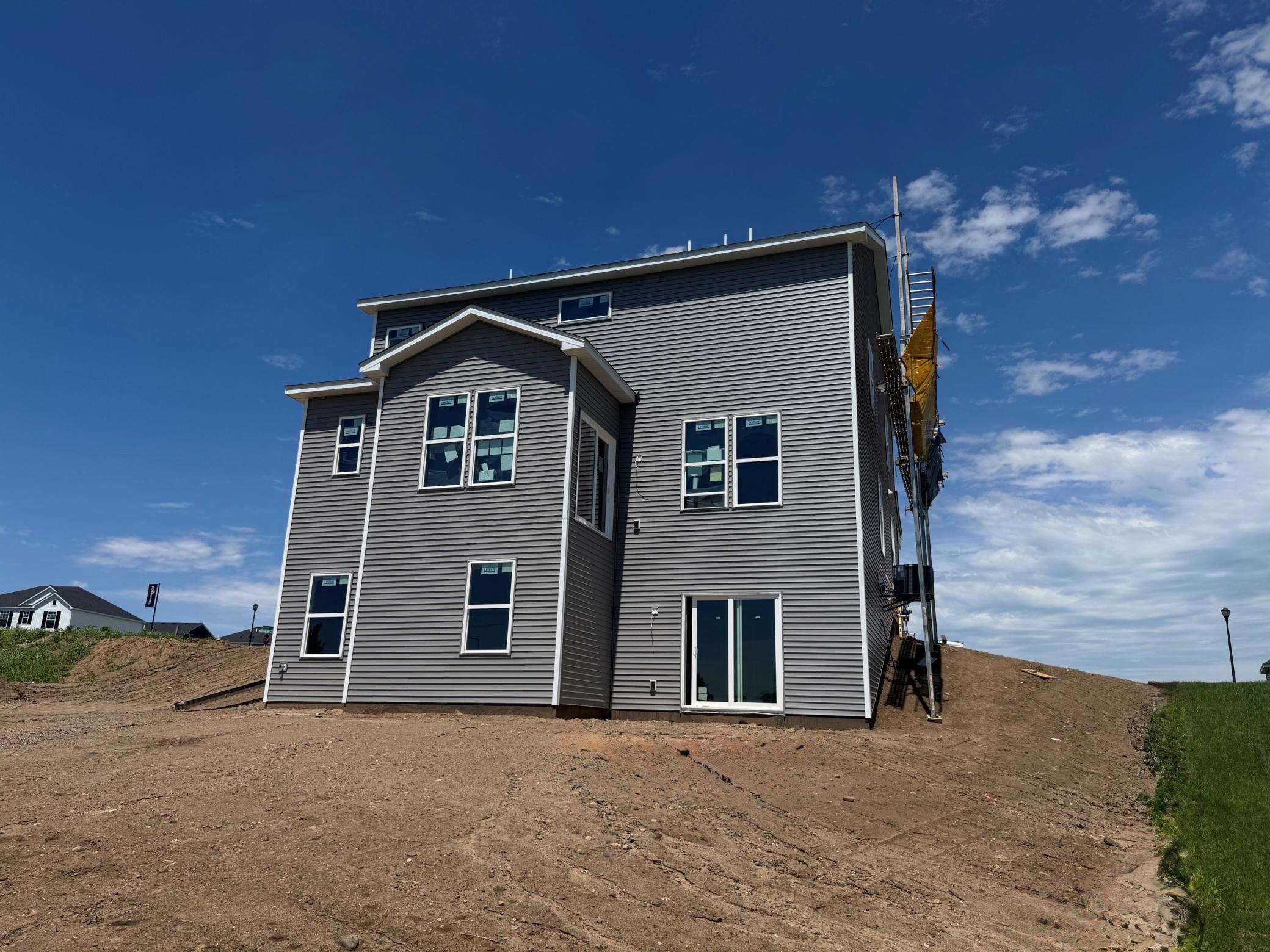 6307 Highland Hills Ext. Back.jpg