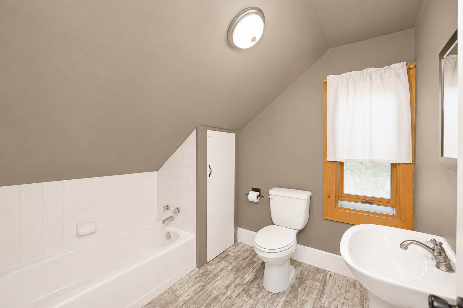 Upper Level Bathroom