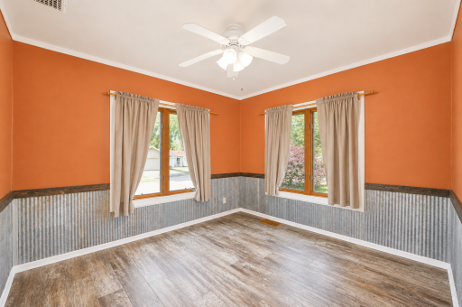 601 Summit Avenue NE, Staples, MN 56479
