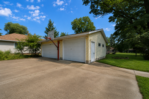 601 Summit Avenue NE, Staples, MN 56479