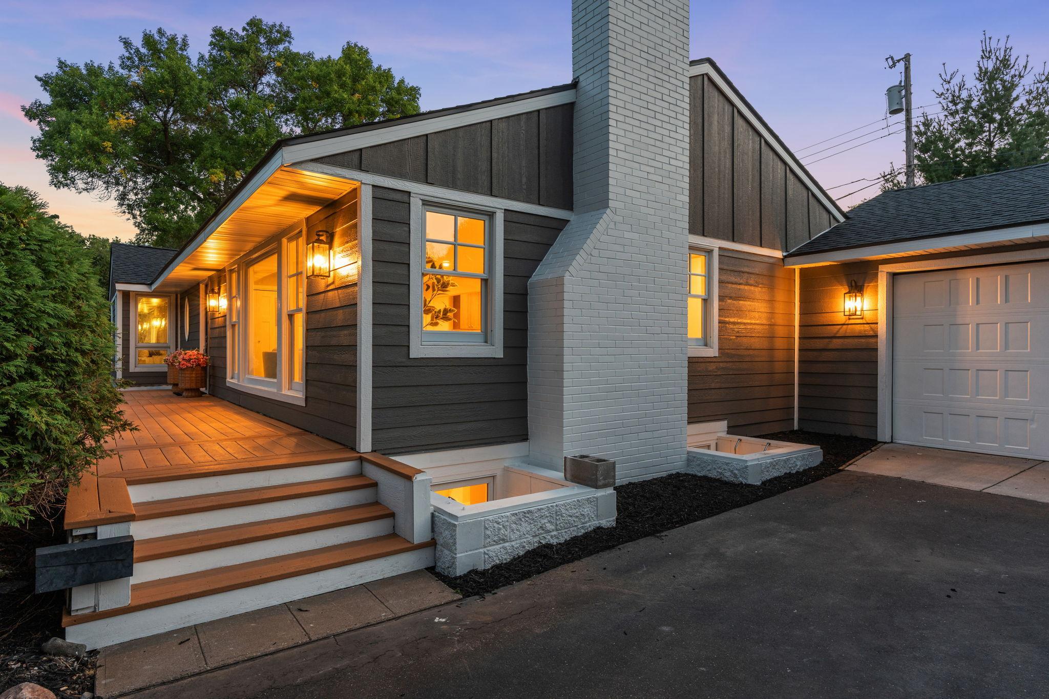 4-web-or-mls-Twilight 4.jpg